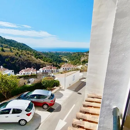 La Vista Encantada